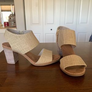 Toms Cutout Sandals with heel